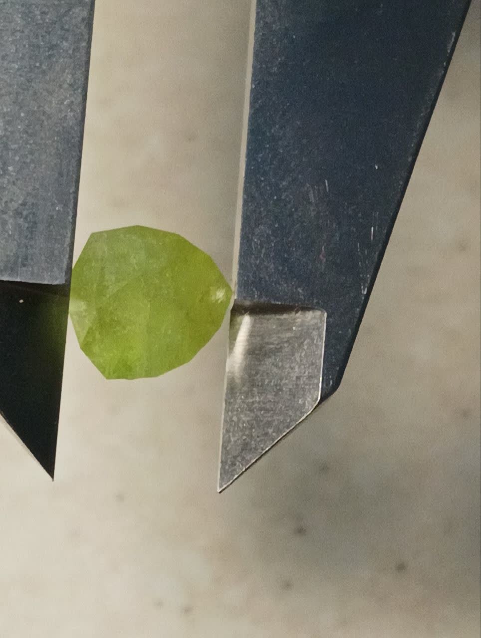 نگین زبرجد تراش فست