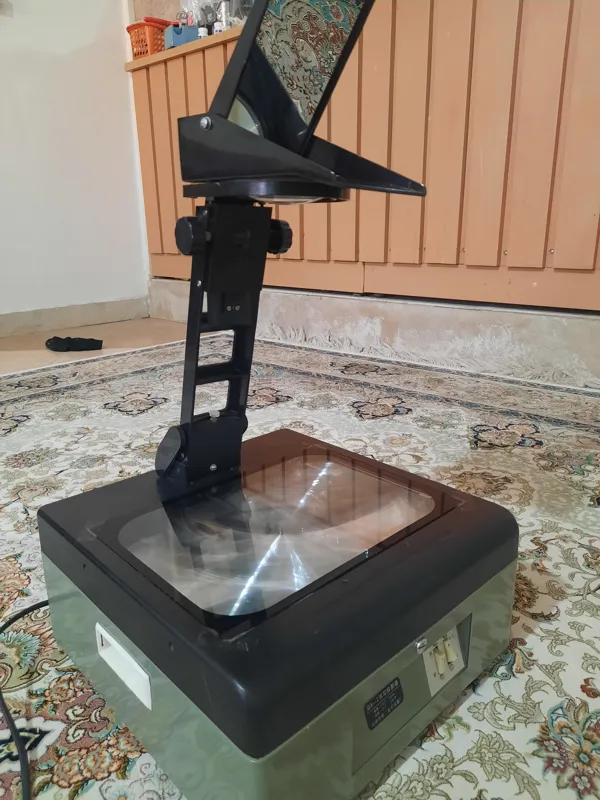 اورهد پروژکتور کمیاب ژاپنی
