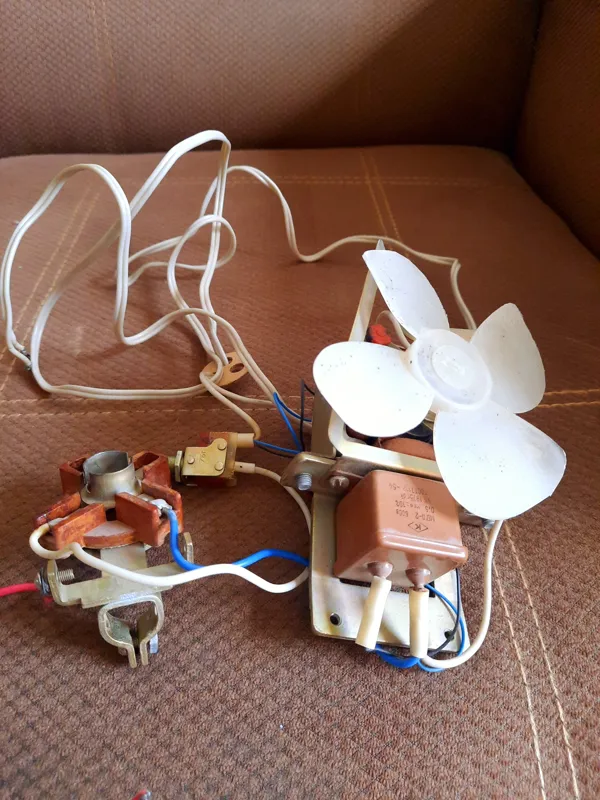 مدار کامل دستگاه اسلاید روسی