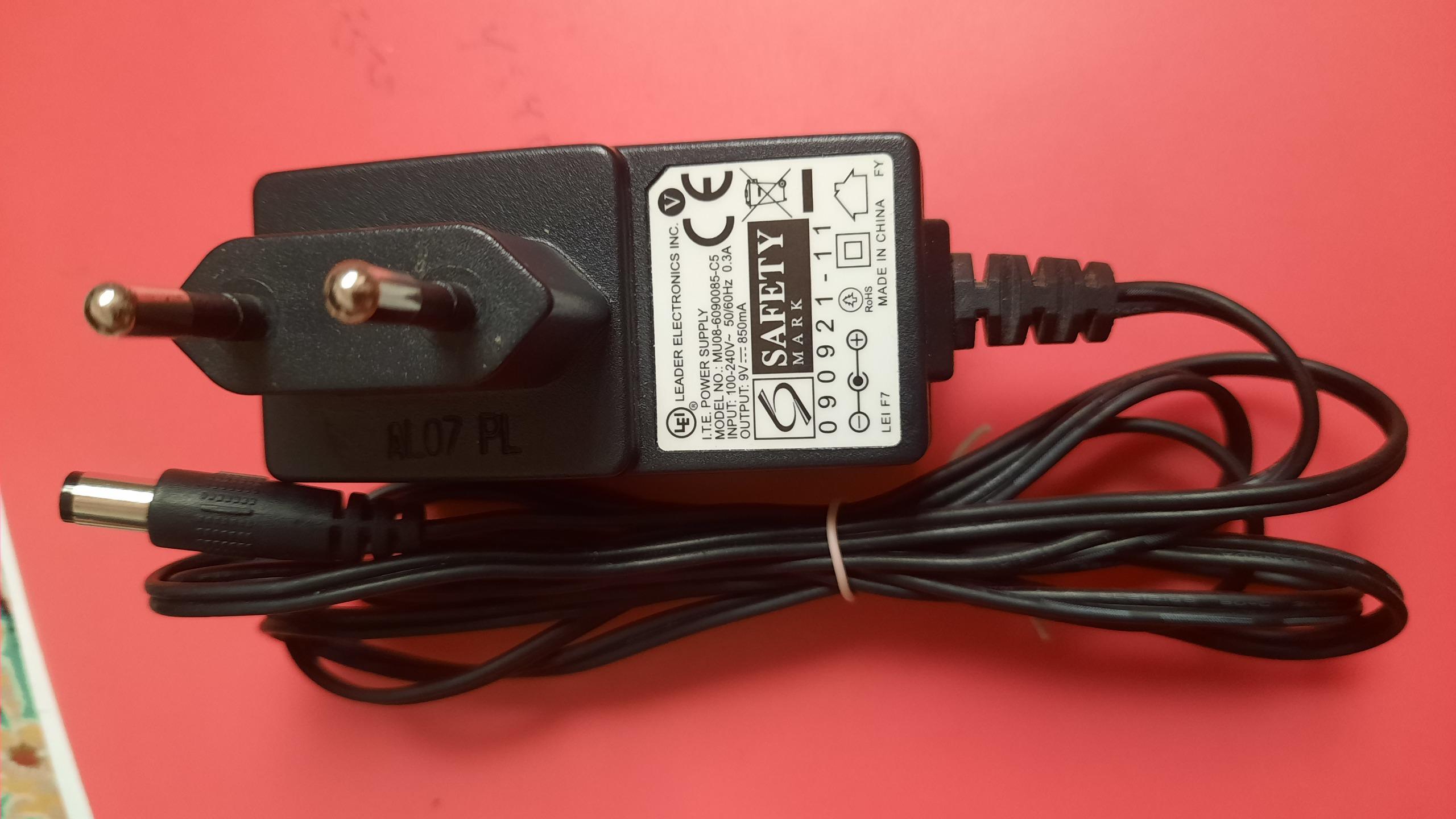 آداپتور 5 ولت 850 میلی آمپر LEADER Electronics