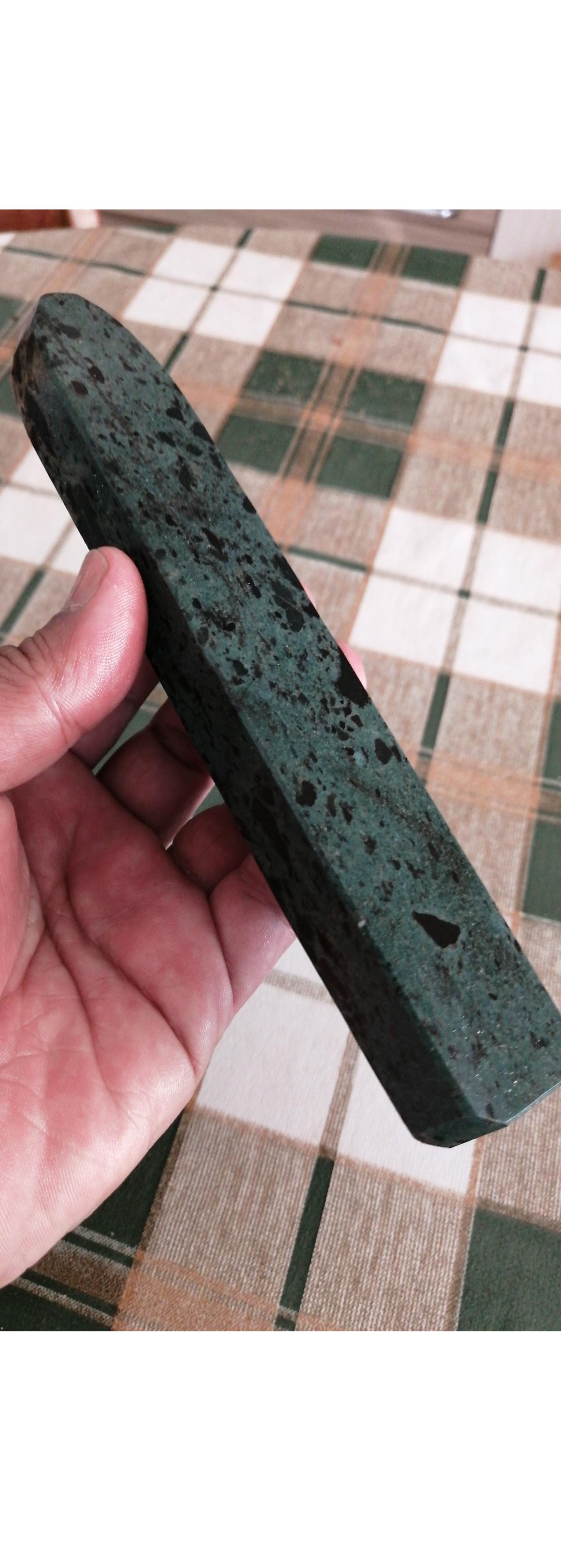 سنگ رومی. تیزکننده طبیعی