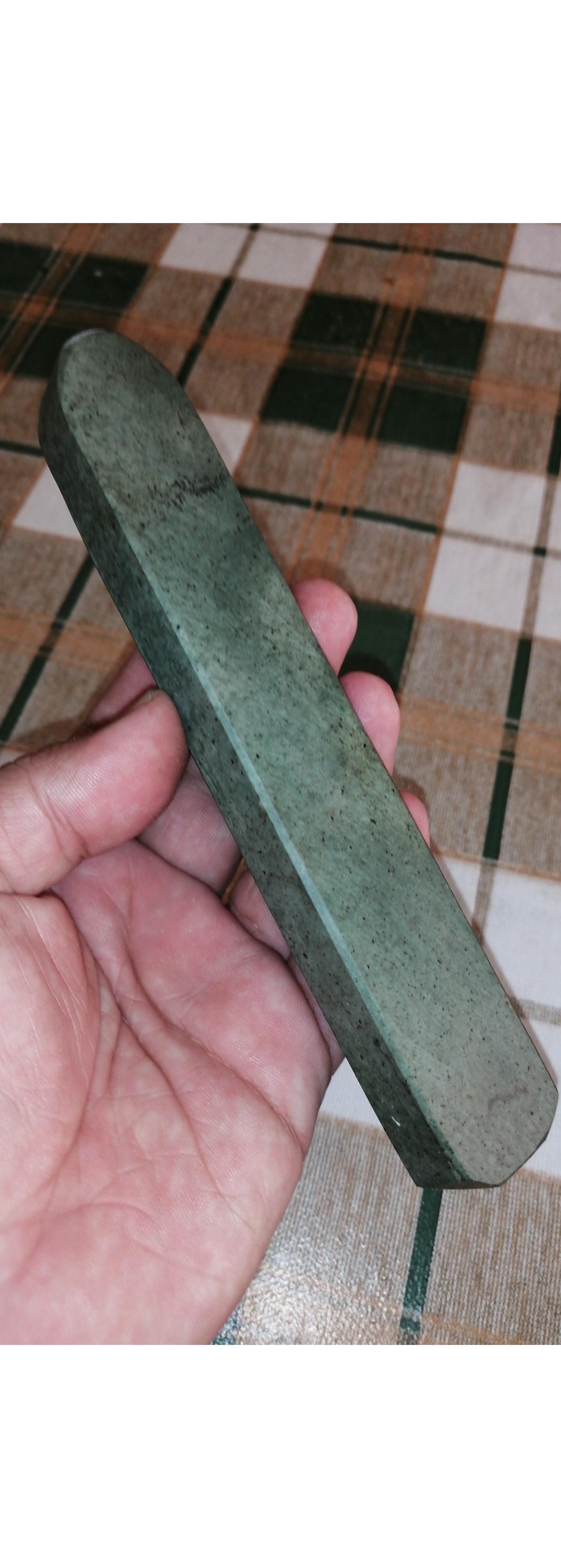 سنگ رومی. تیزکننده طبیعی