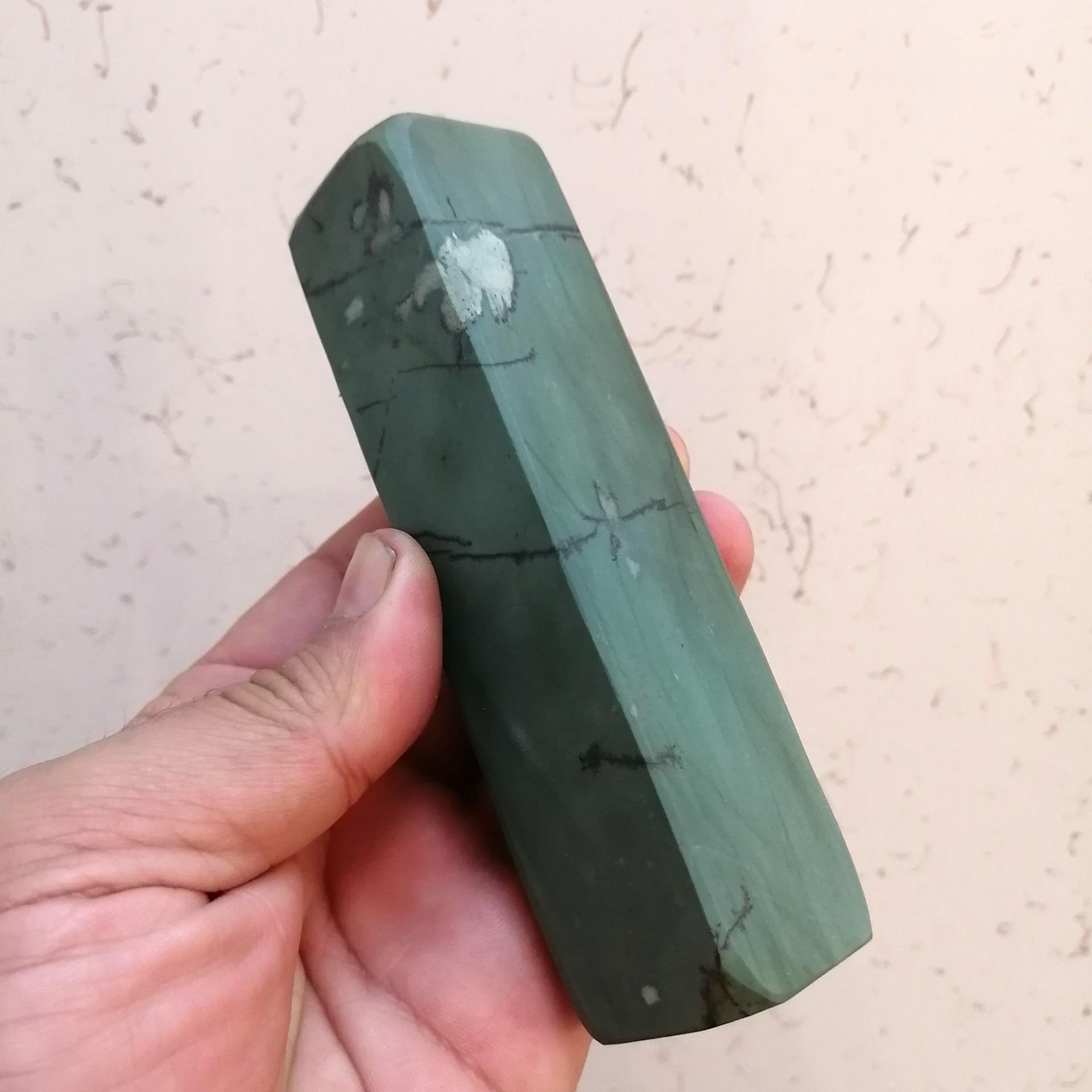سنگ. رومی سبز