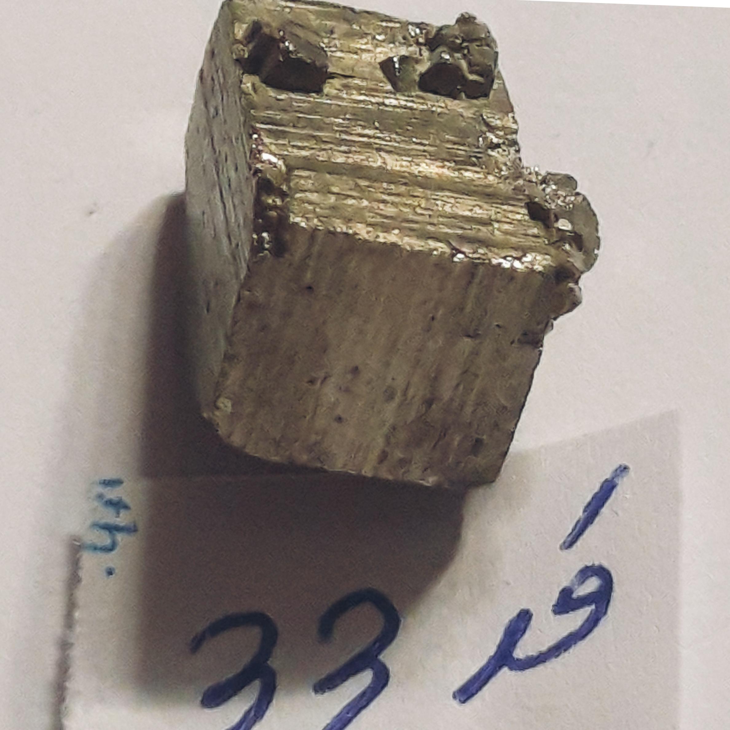 پیریت بسیار زیبا ورق بزنید