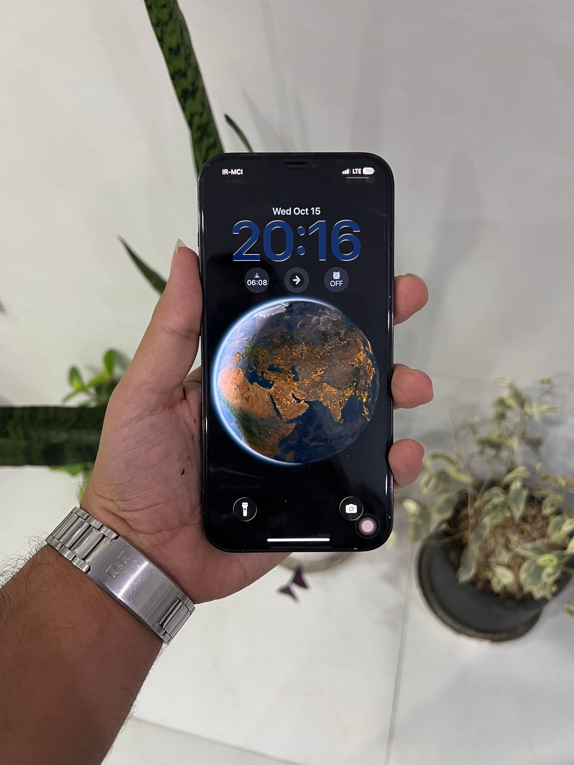 گوشی ایفون 12promax