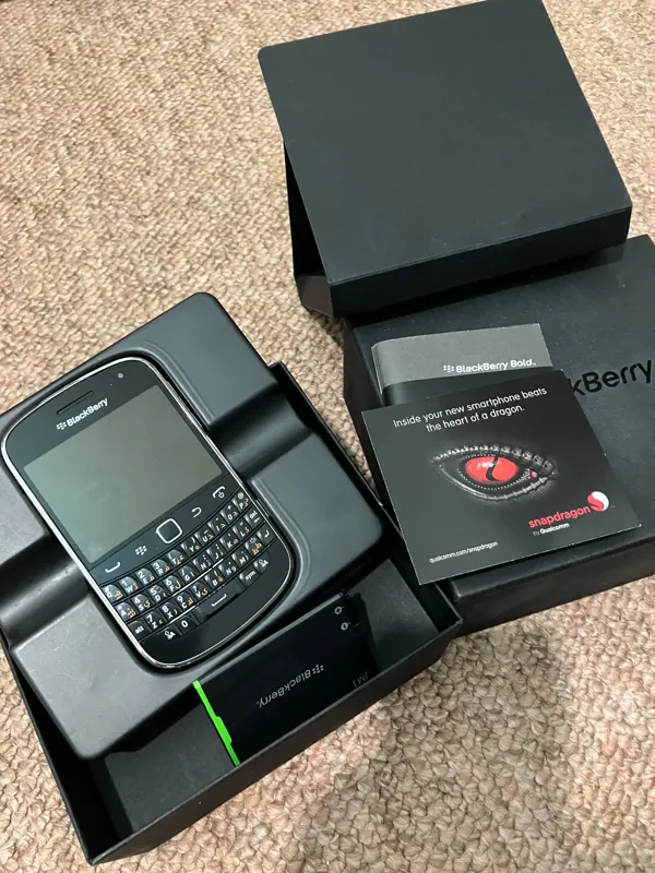 بلک بری bold 9900