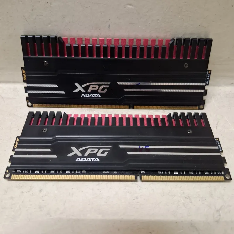 دو عدد رم 8 گیگ DDR3 باس 2133