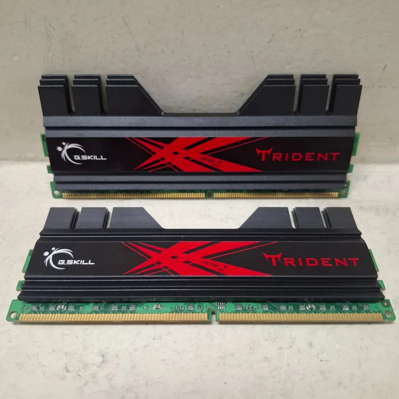 دو عدد رم 2 گیگ DDR2 باس 1066