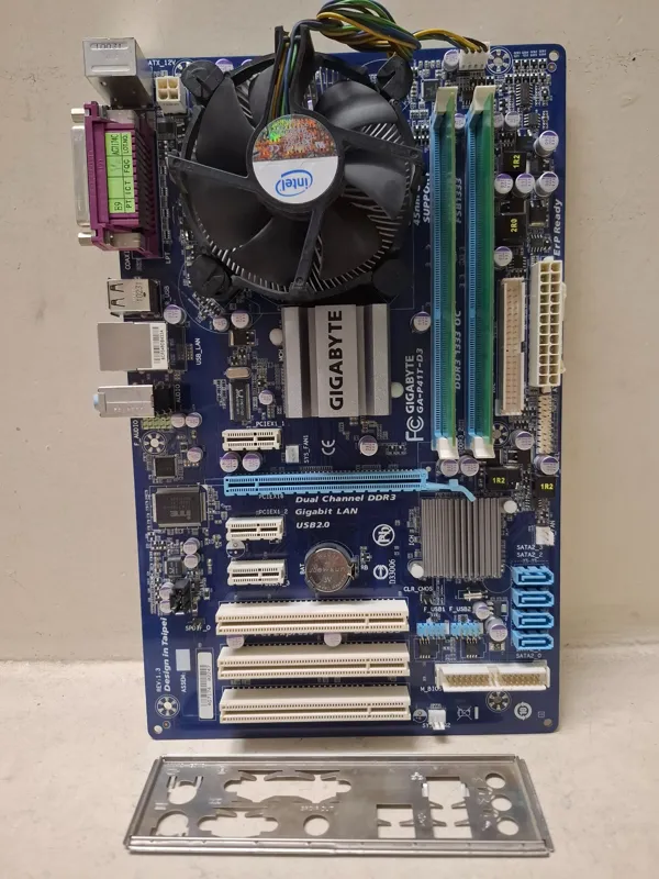باندل GIGABYTE GA-P41T-D3