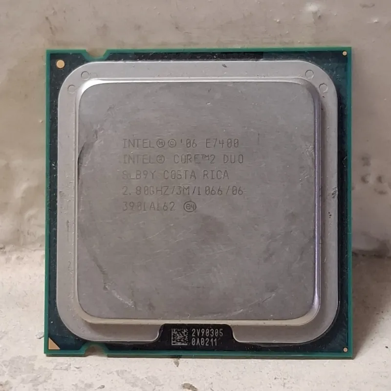 پردازنده intel Core 2 Duo E7400