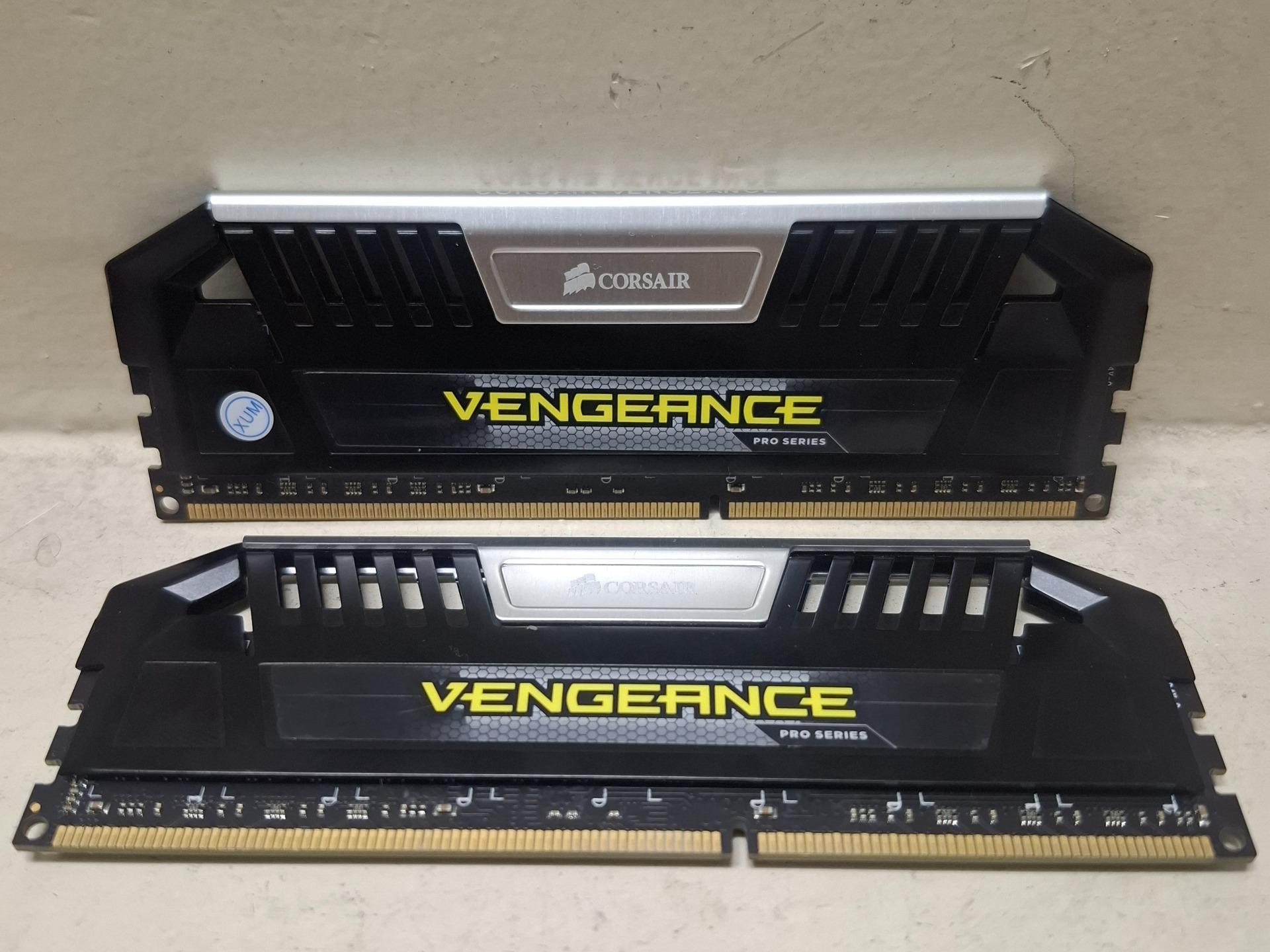 دو عدد رم 8 گیگ DDR3 باس 1866