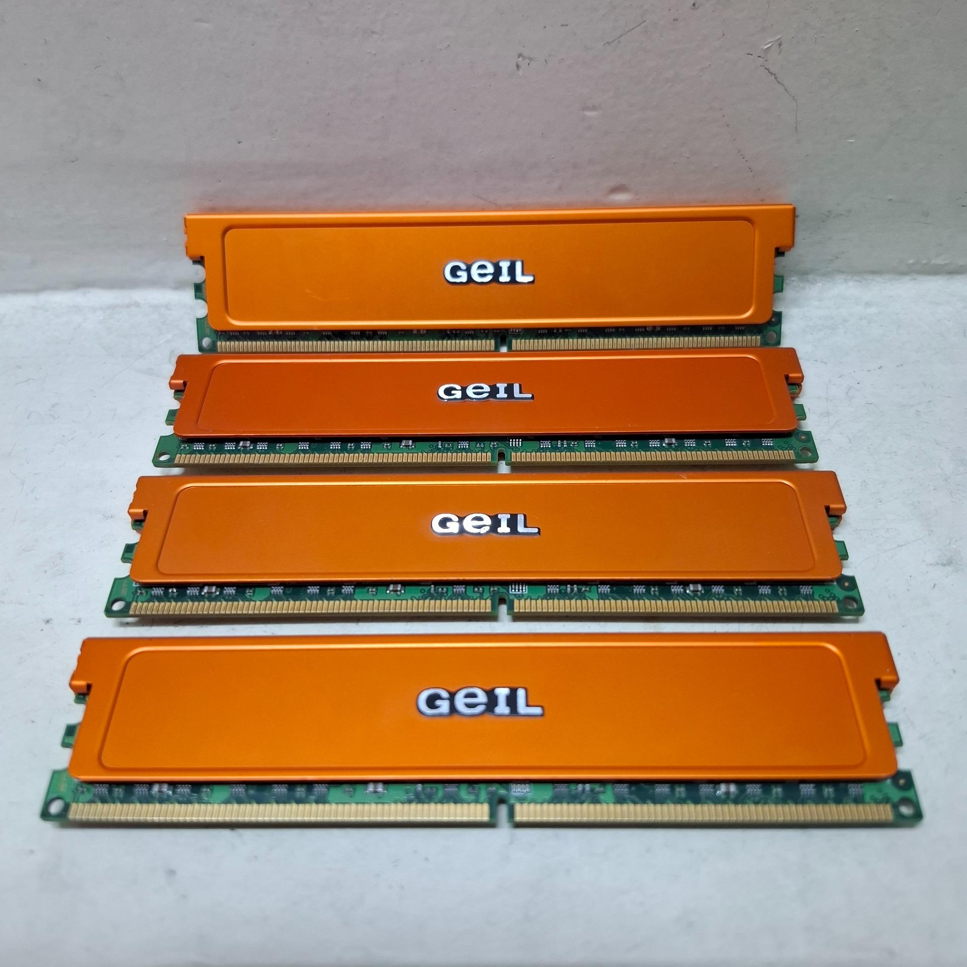 چهار عدد رم دو گیگ DDR2 باس 1066