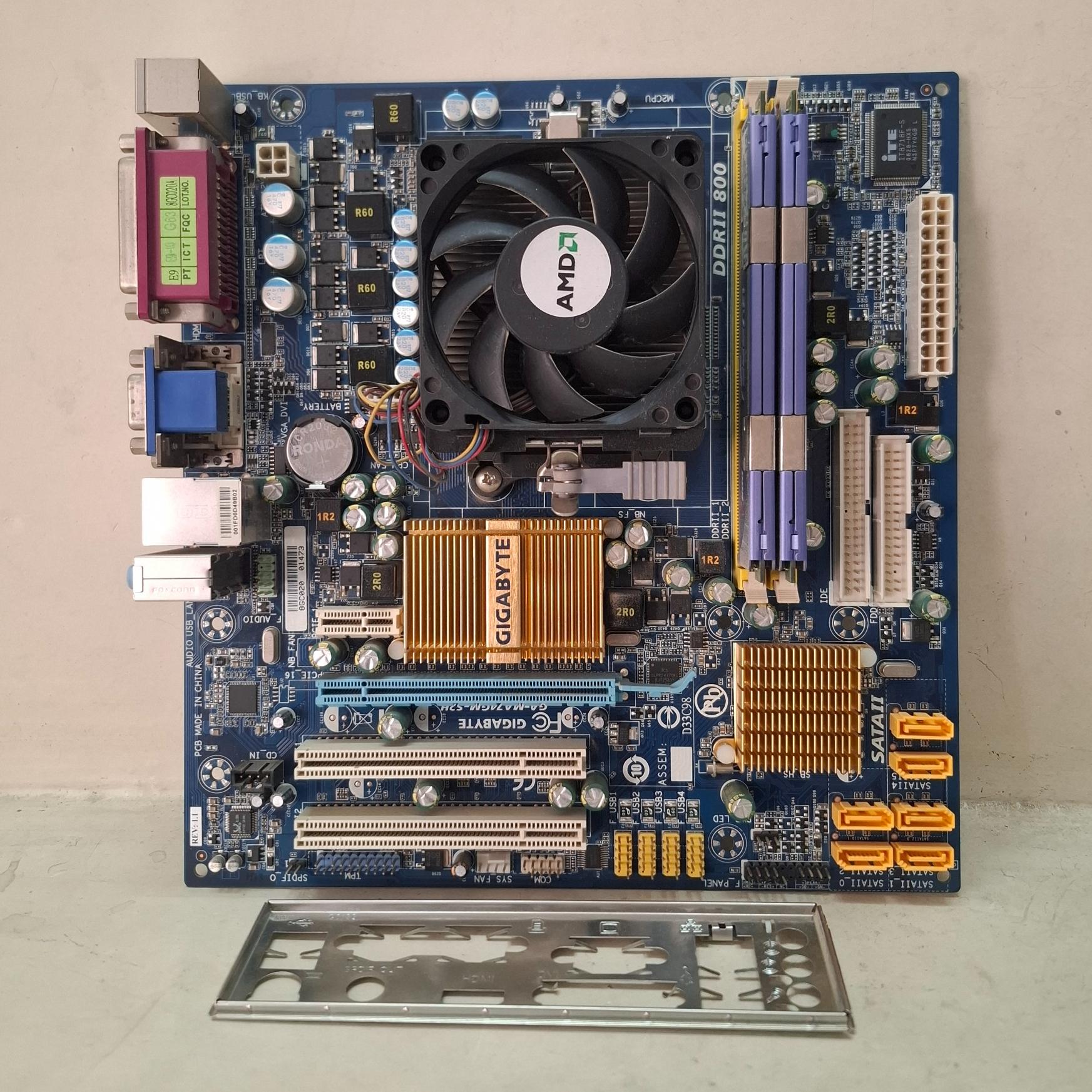 باندل GIGABYTE GA-MA74GM-S2H با پردازنده و رم