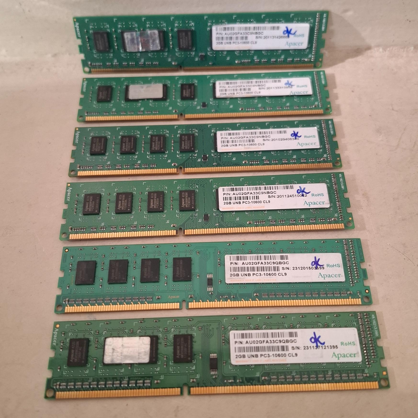تعدادی رم دو گیگ DDR3 باس 1333