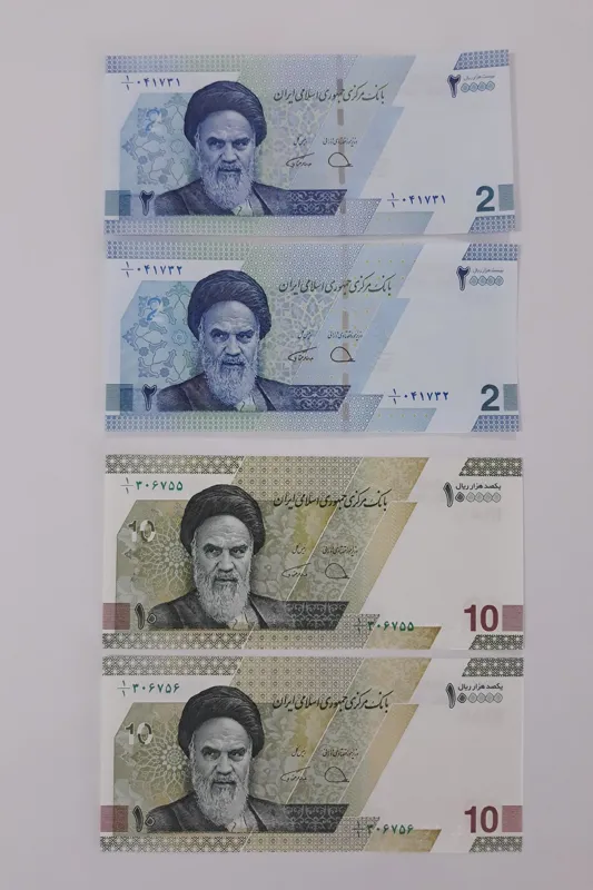 ست اسکناس 2000 و 10000 جدید یک یکم