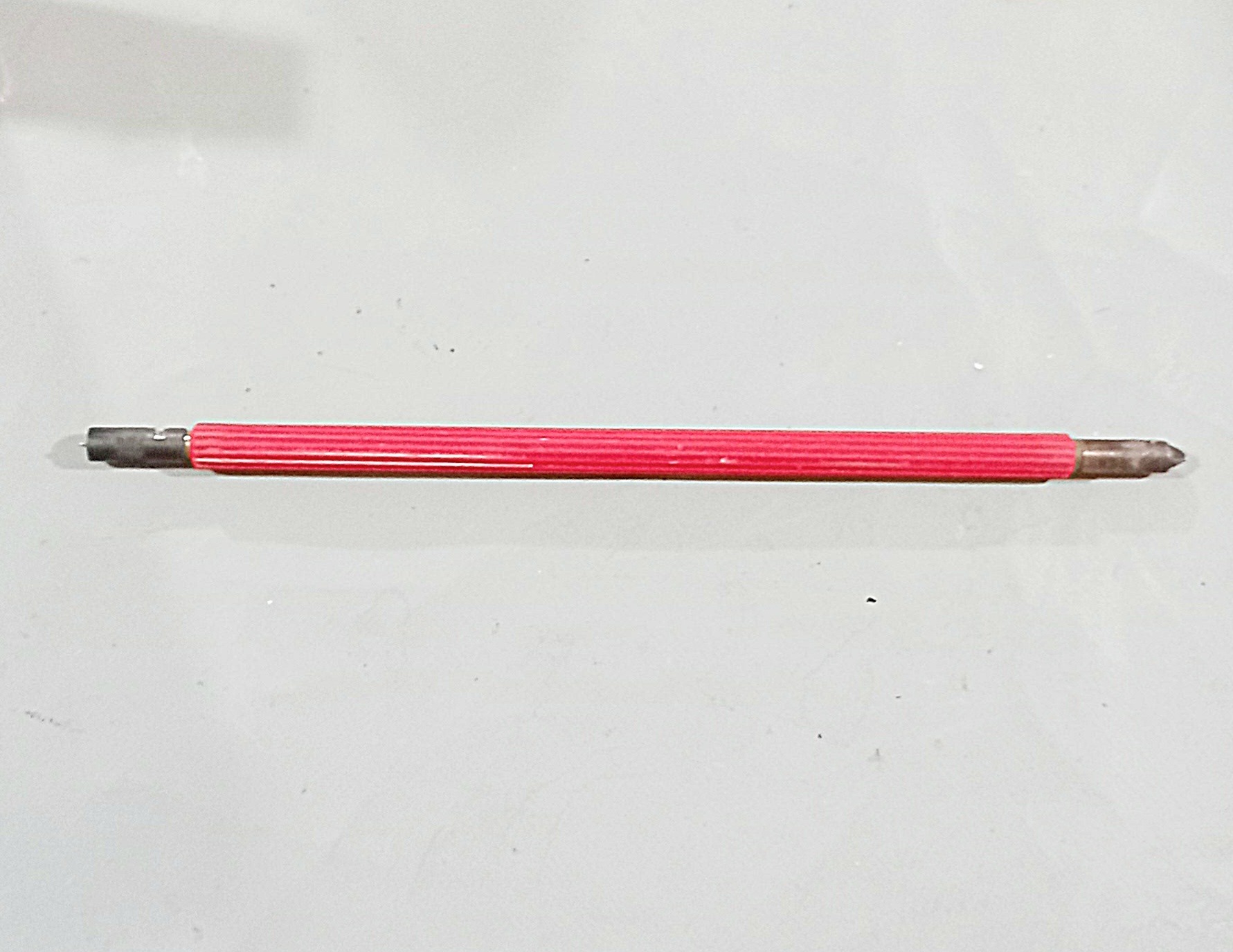 پیچ گوشتی و چهارسوی آمریکایی خاص