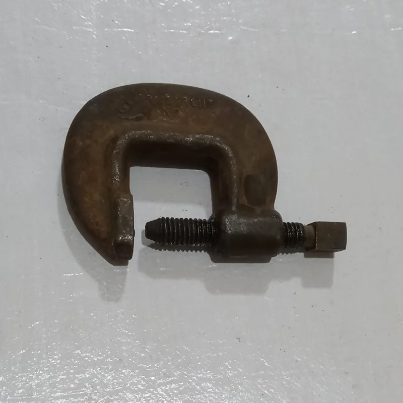 گیره دستی کوچک شرکت آرمسترانگ آمریکا