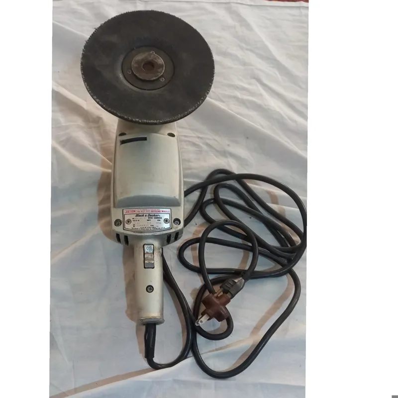 فرز 110 ولت آمریکایی بلک اند داکر