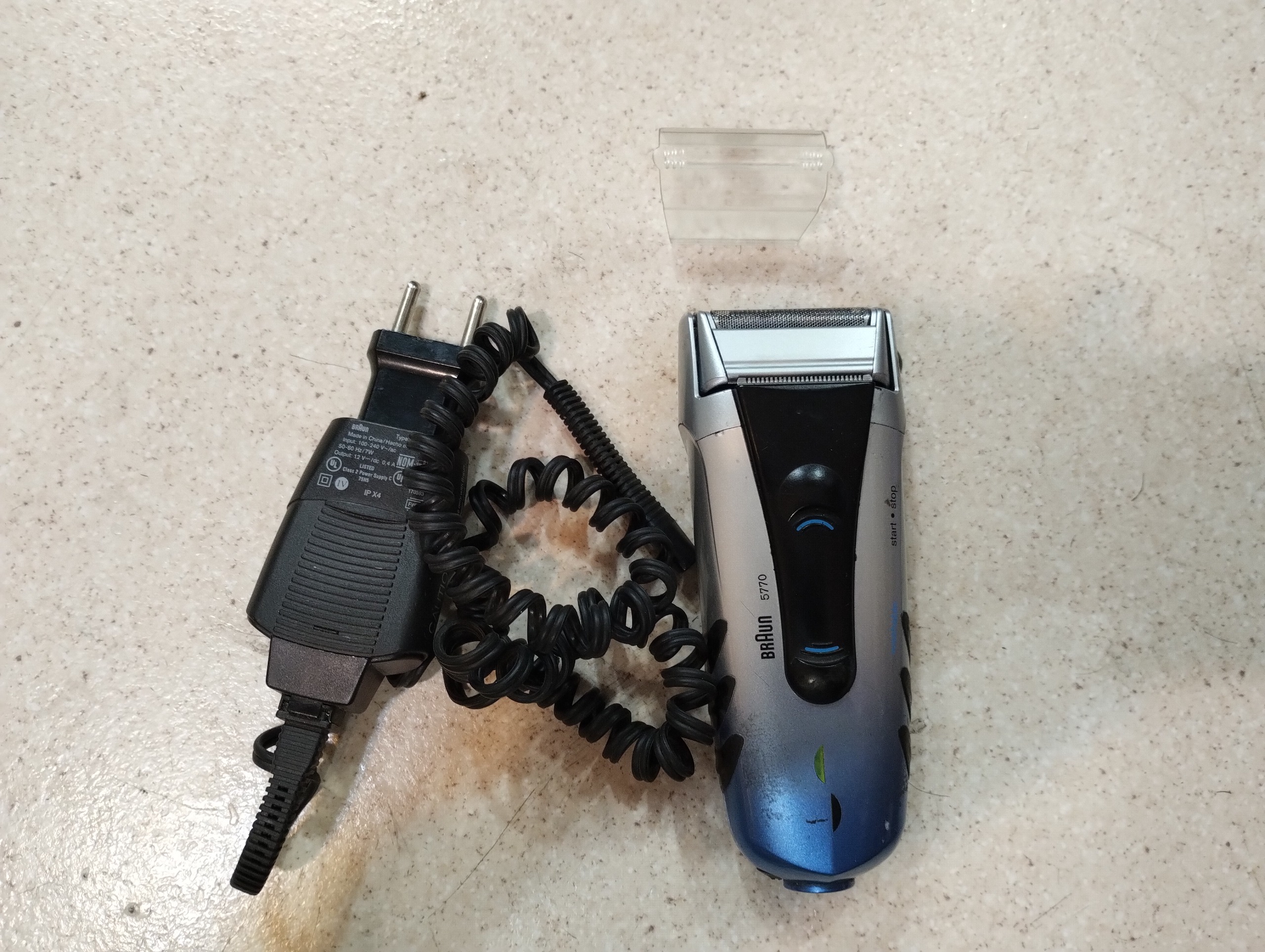 ریش تراش براون شارژی آلمانی