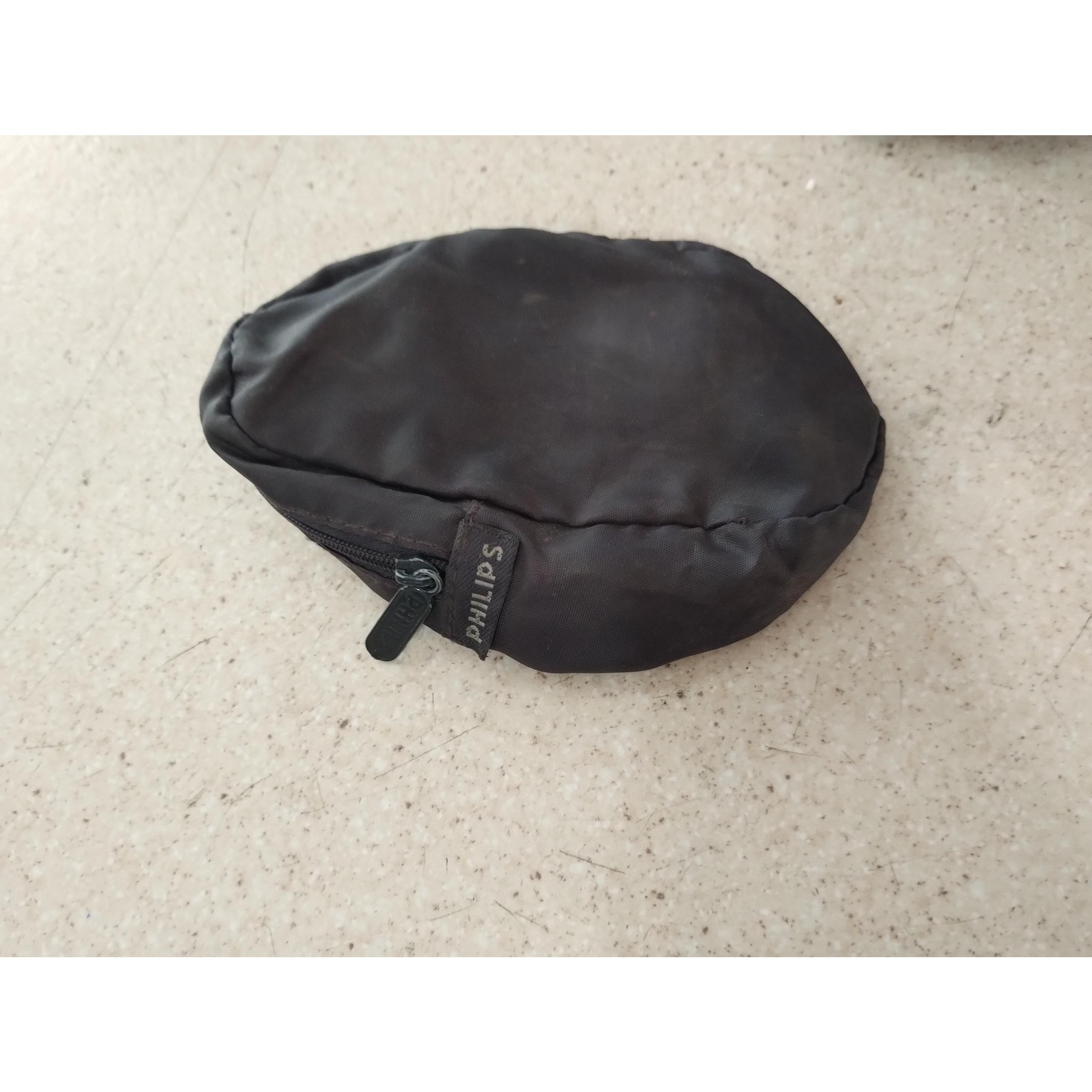 کیف ریش تراش فیلیپس 4