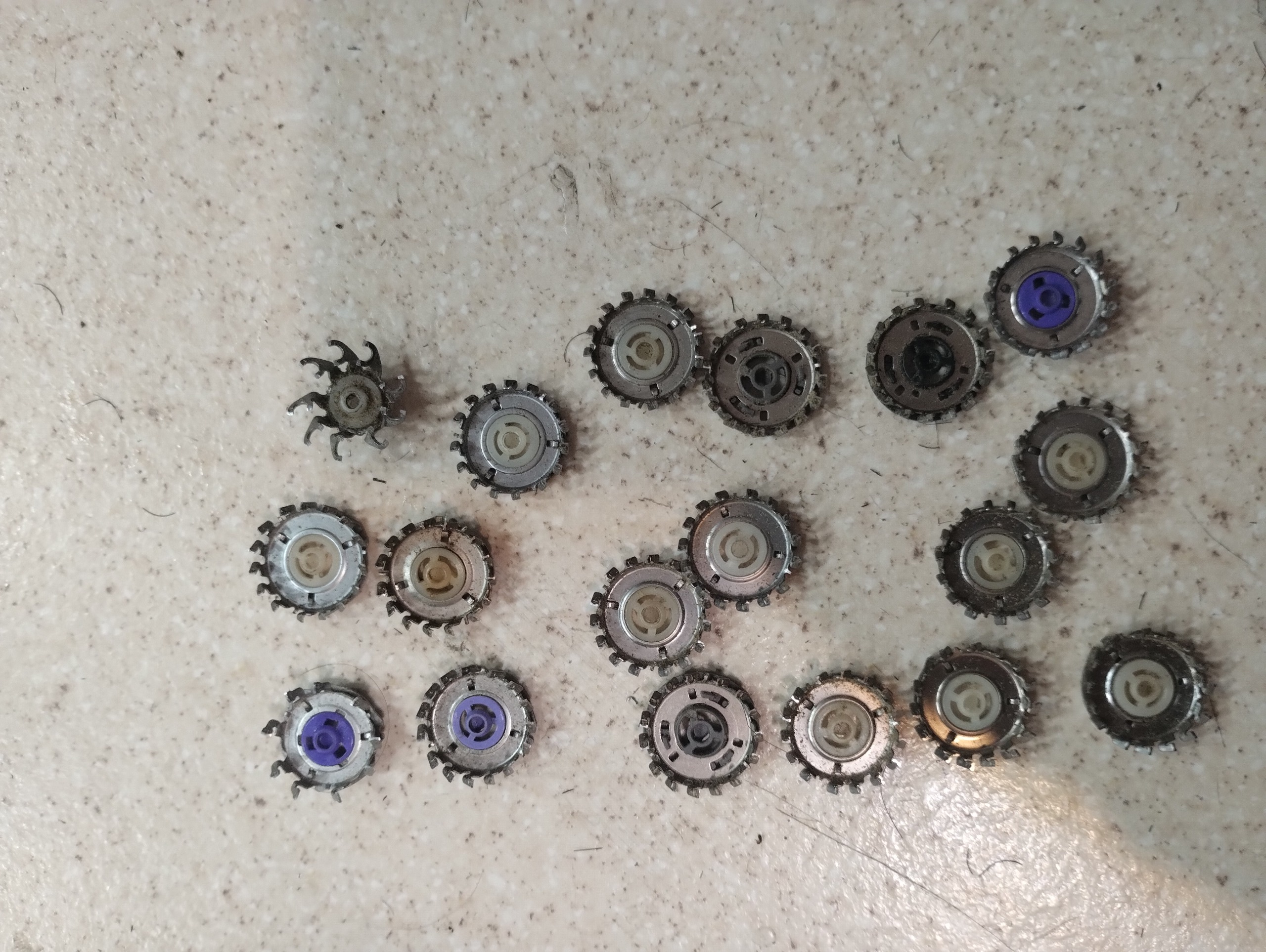 18 تا تیغ ریش تراش فیلیپس چینی