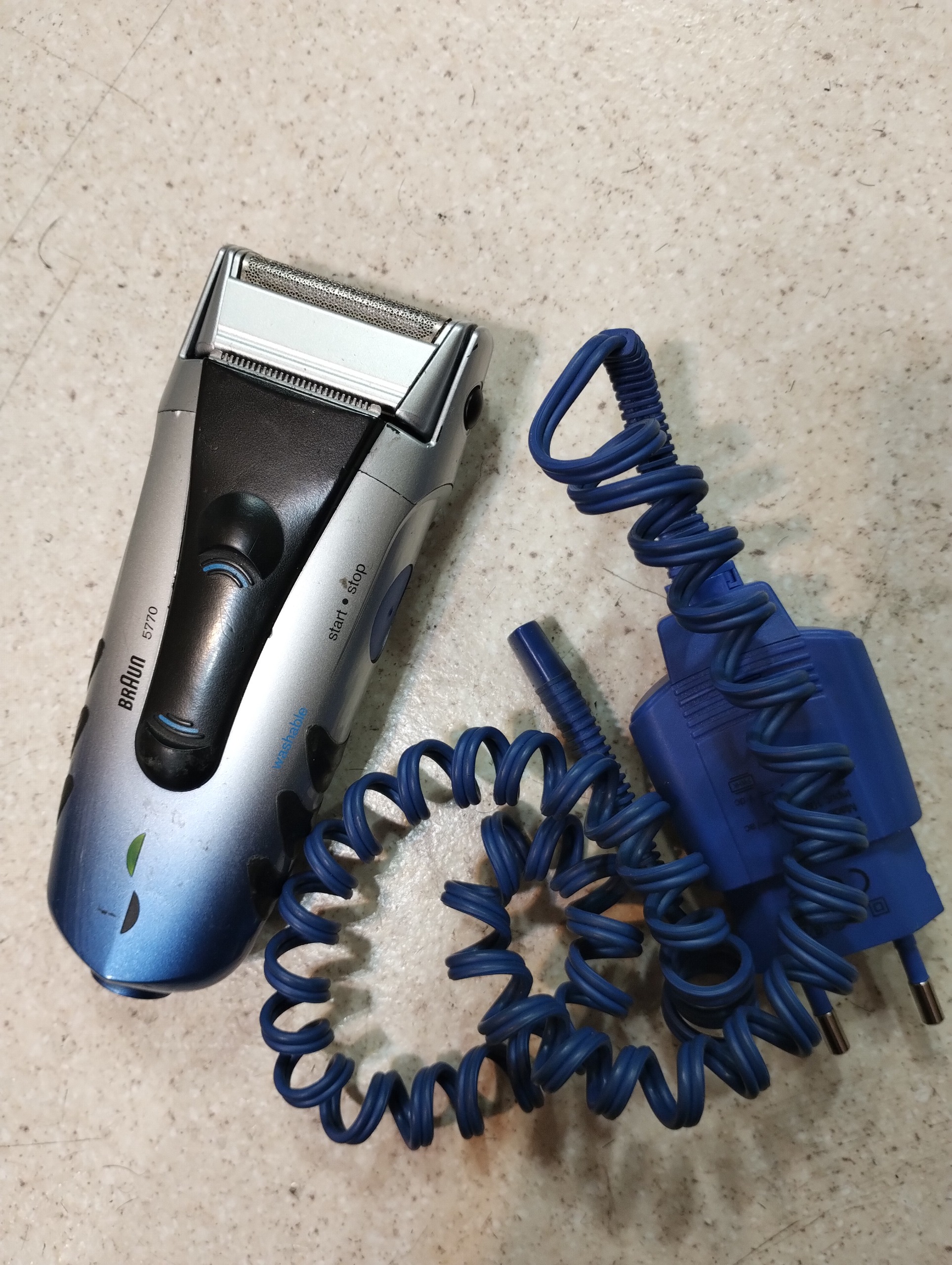 ریش تراش براون اصل آلمان شارژی