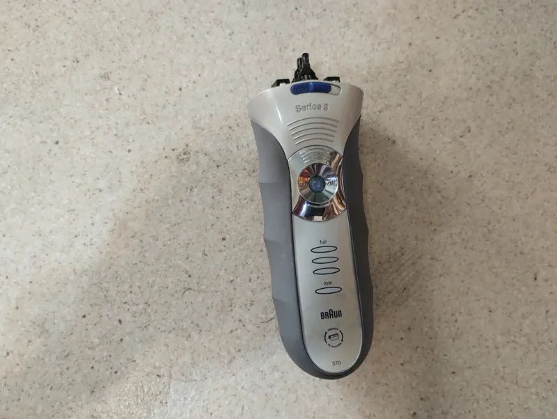 ریش تراش براون سری 3 بدون سر و بدون شارژر