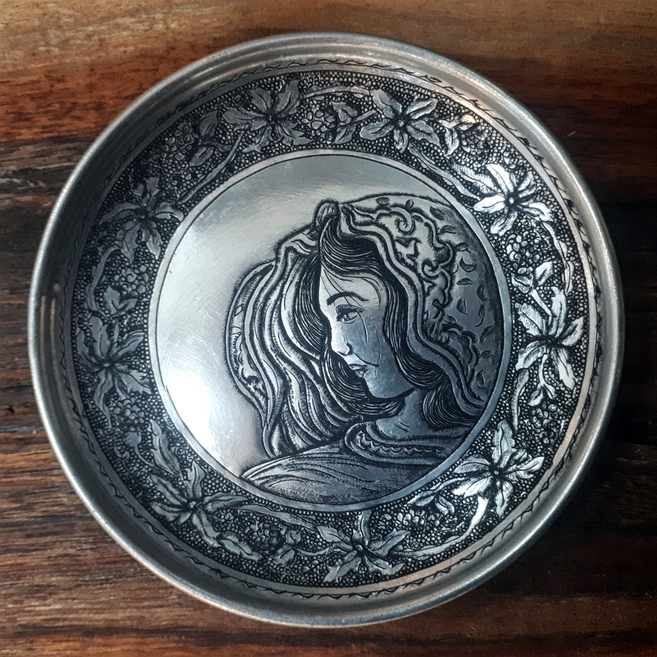 سینی مینیاتوری قلمزنی