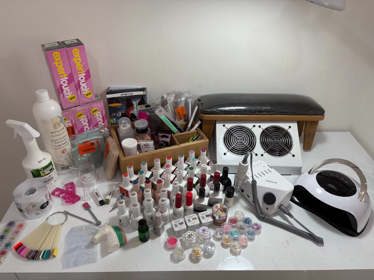 تجهیزات کامل کاشت ناخن