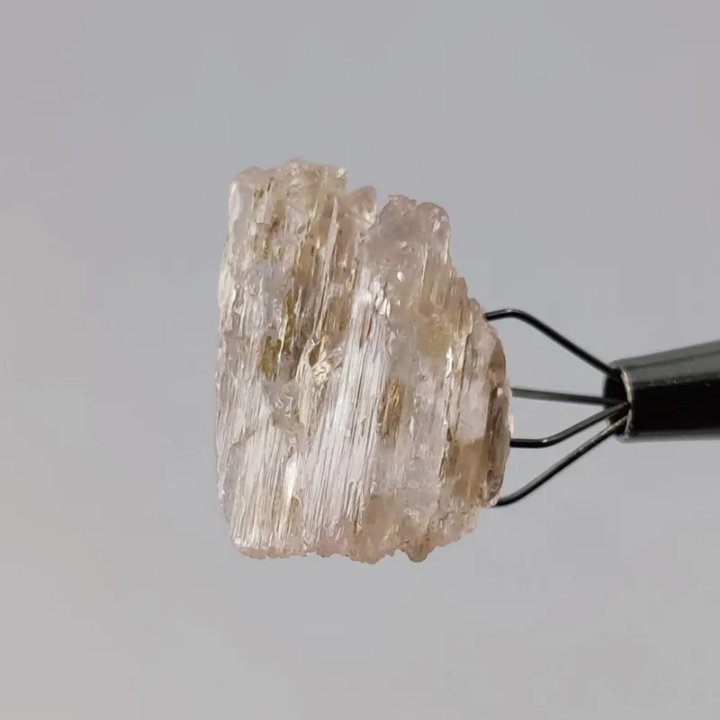 راف کریستالی کونزیت یا کنزایت معدنی افغانستان