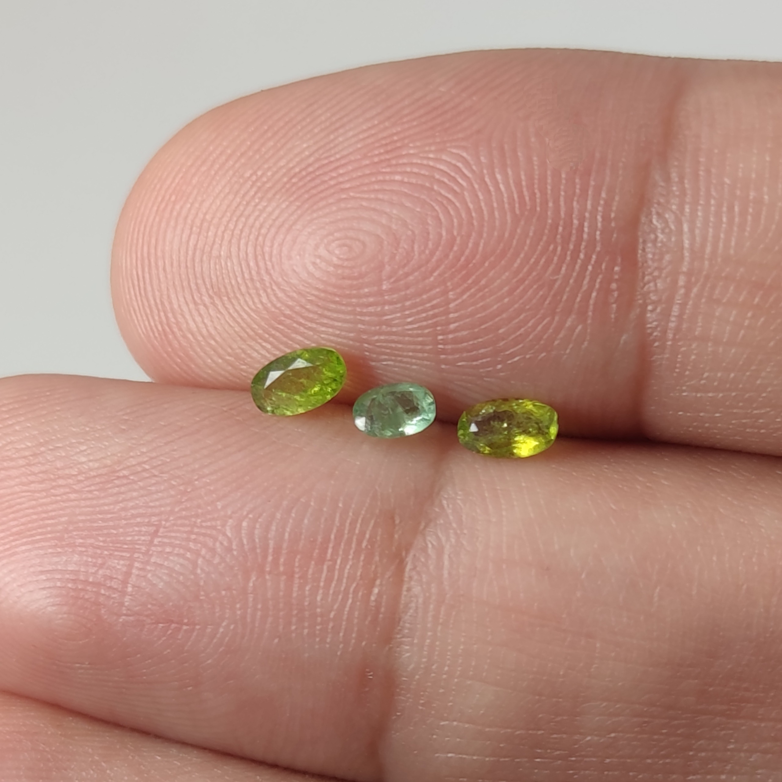 3 قطعه نگین سنگ تورمالین معدنی مناسب انگشتر