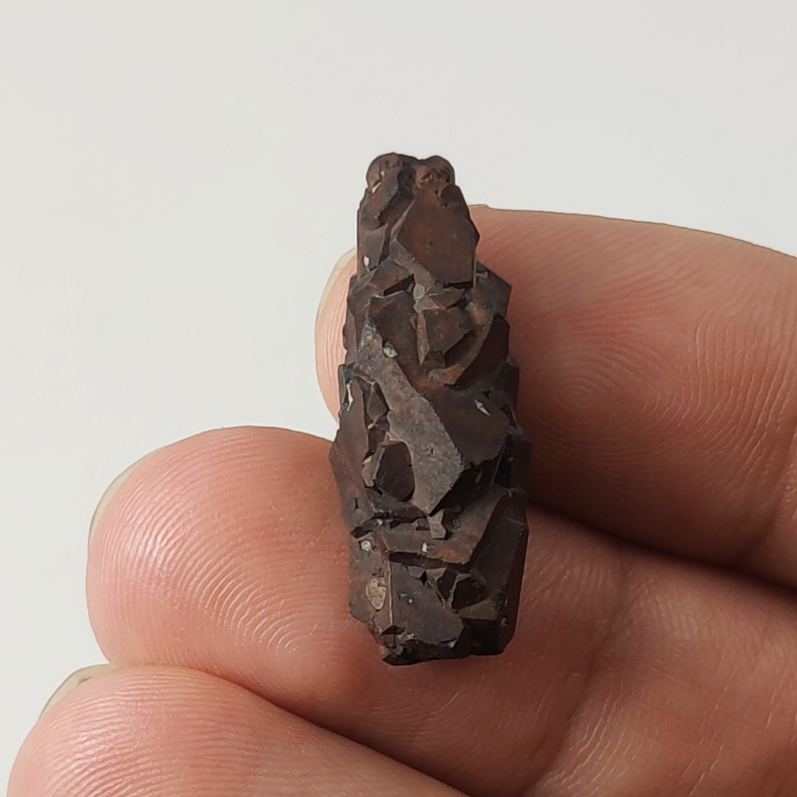 سنگ هماتیت یا حدید (سنگ آهن) معدنی با فرم بلوری