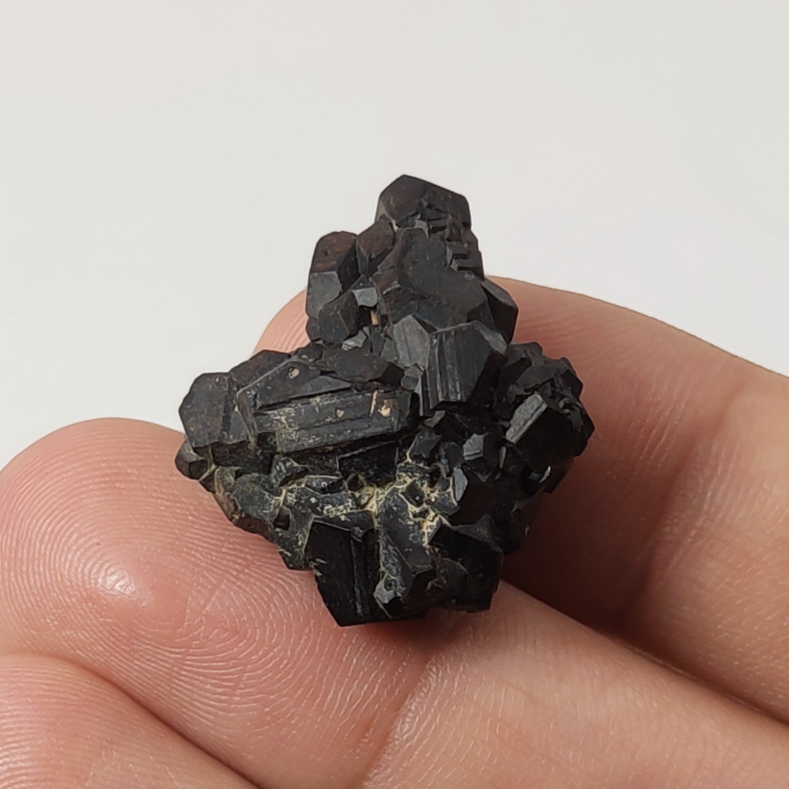 سنگ هماتیت یا حدید (سنگ آهن) معدنی با فرم بلوری