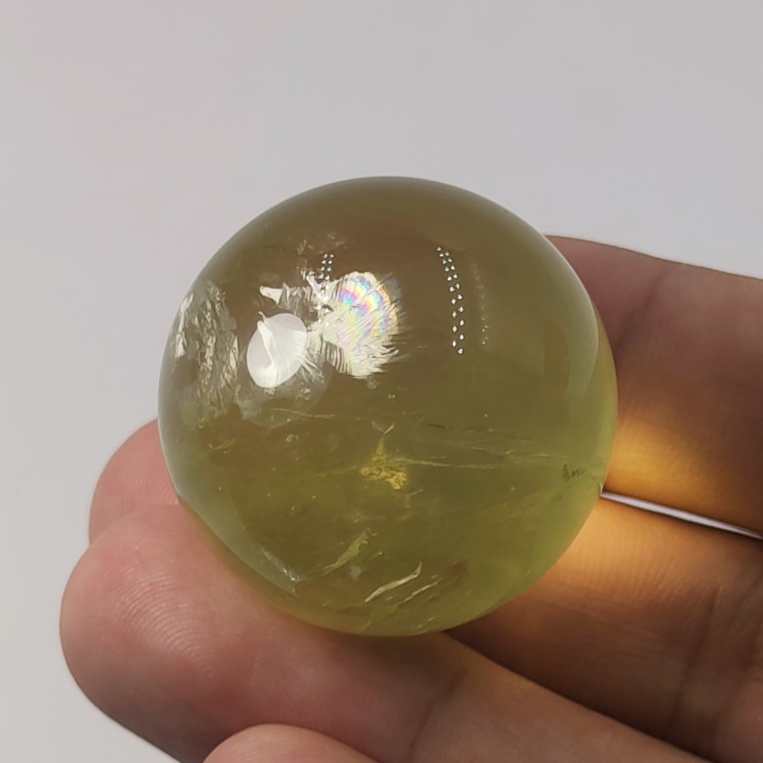 گوی سنگ لمن کوارتز معدنی و طبیعی کشور برزیل