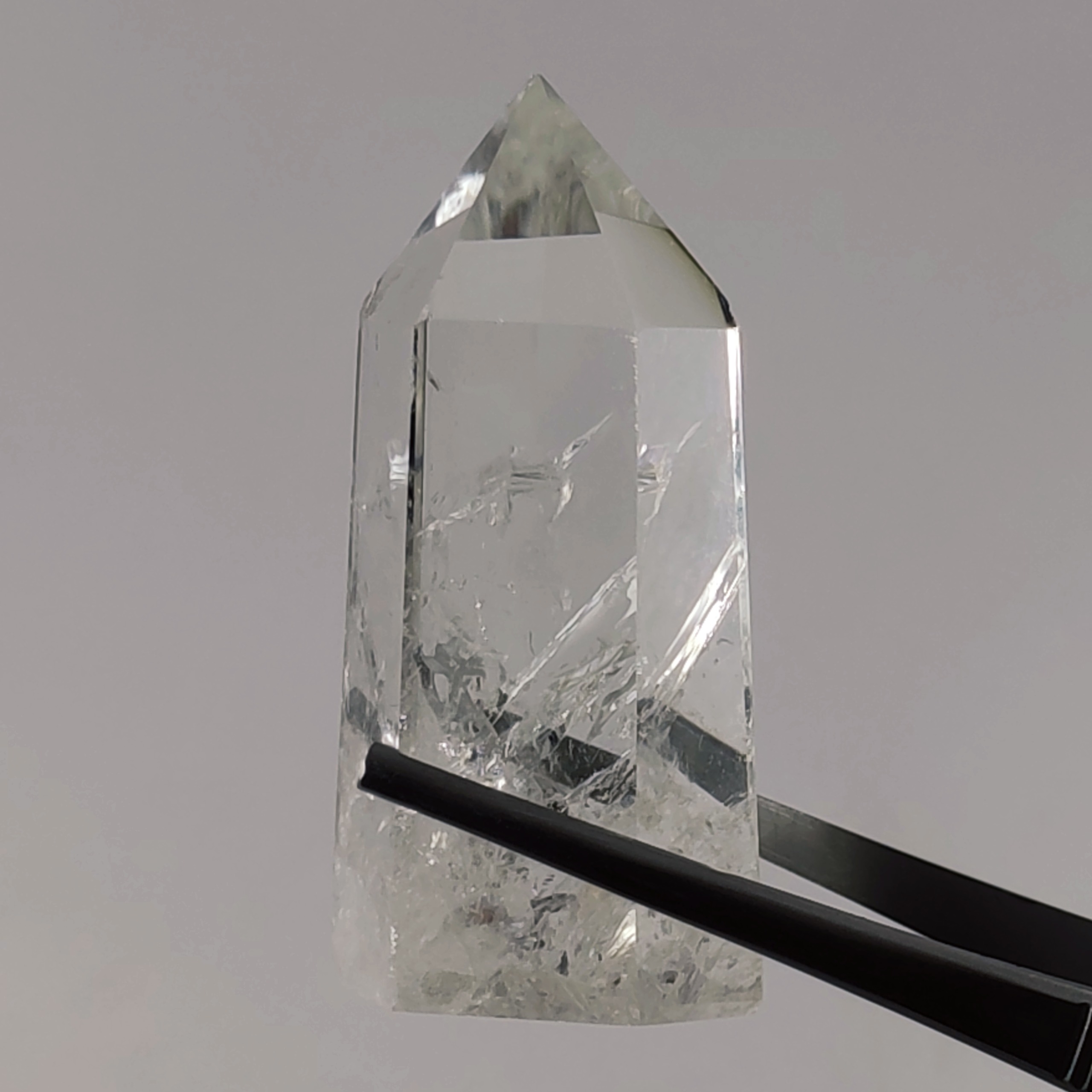 منشور سنگ کوارتز شفاف معدنی و طبیعی کشور برزیل