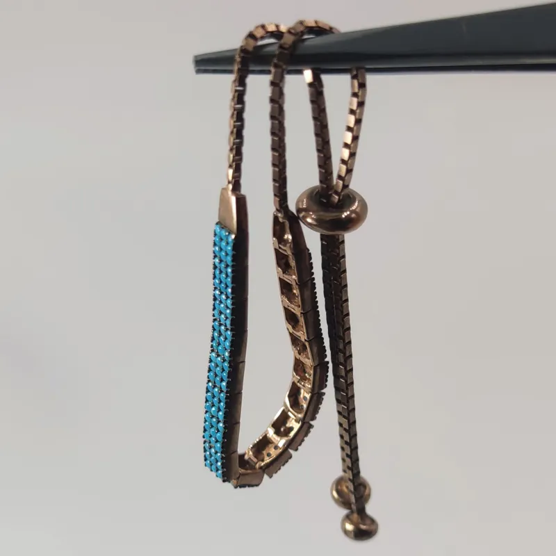 دستبند نقره، آبکاری رز گلد و فیروزه های سنتتیک