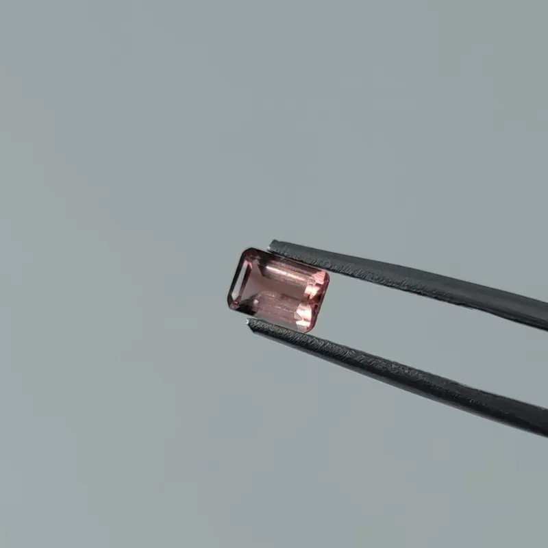 نگین تورمالین گلبهی معدنی افغانستان (تراش امرالد)