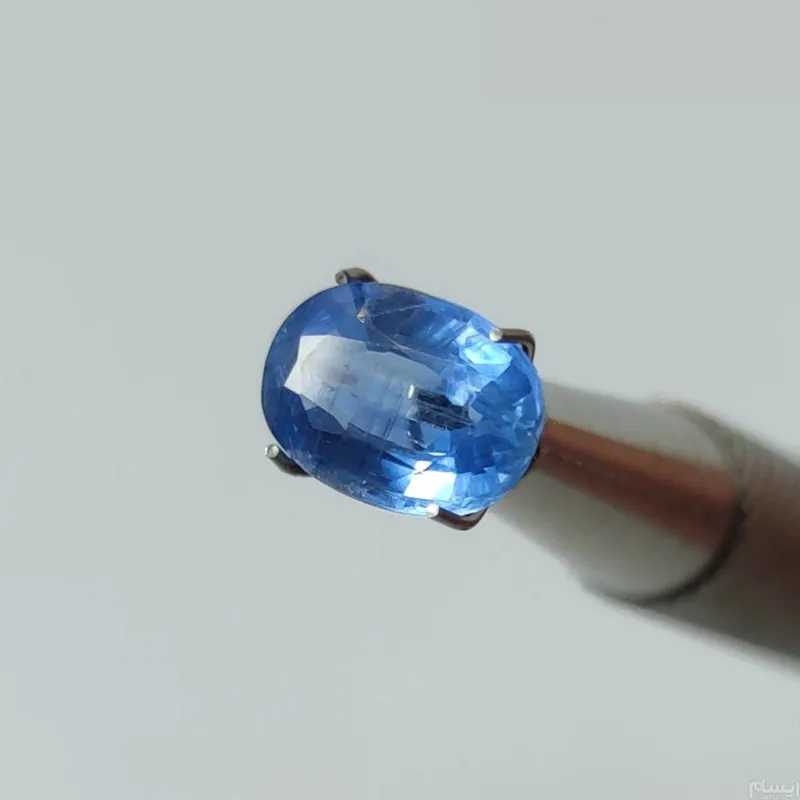 نگین سنگ کیانیت معدنی فرانسه (کریستالی و شفاف)