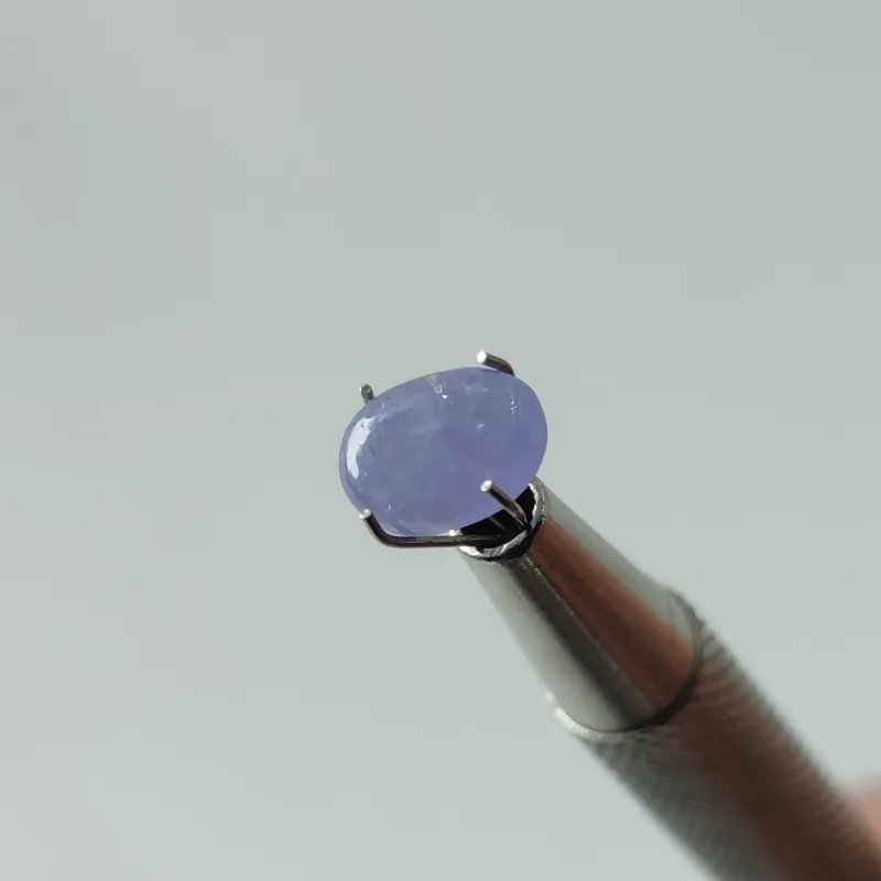 نگین سنگ تانزانیت (تانزانایت) معدنی کشور تانزانیا