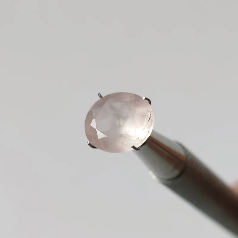 نگین تراش جواهری سنگ رز کوارتز معدنی کشور برزیل