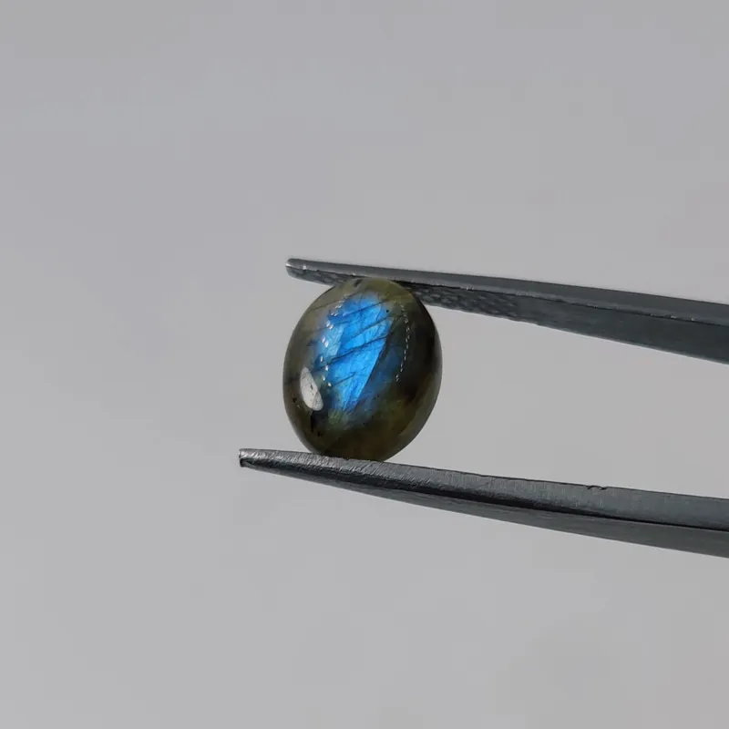 نگین سنگ لابرادوریت معدنی ماداگاسکار (سایز کوچک)