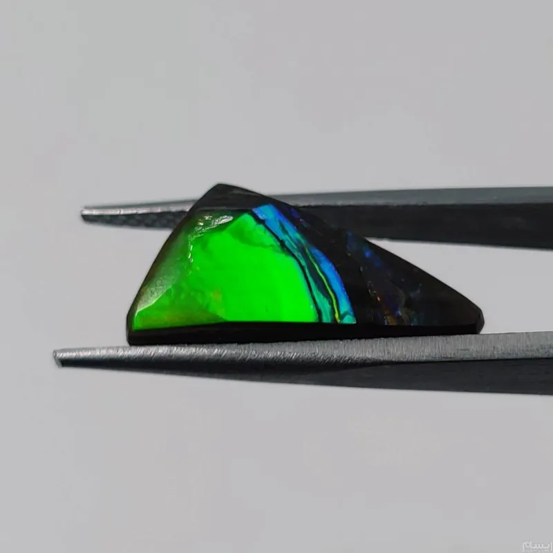 سنگ آمولیت طبیعی کشور کانادا (کلکسیونی)