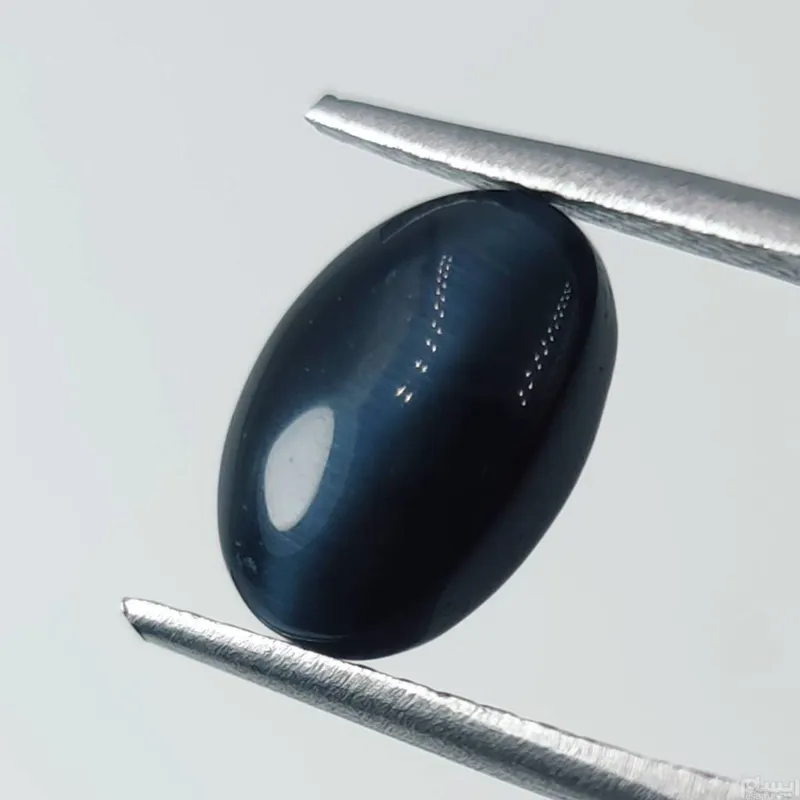 نگین سنگ چشم گربه یا cats eye