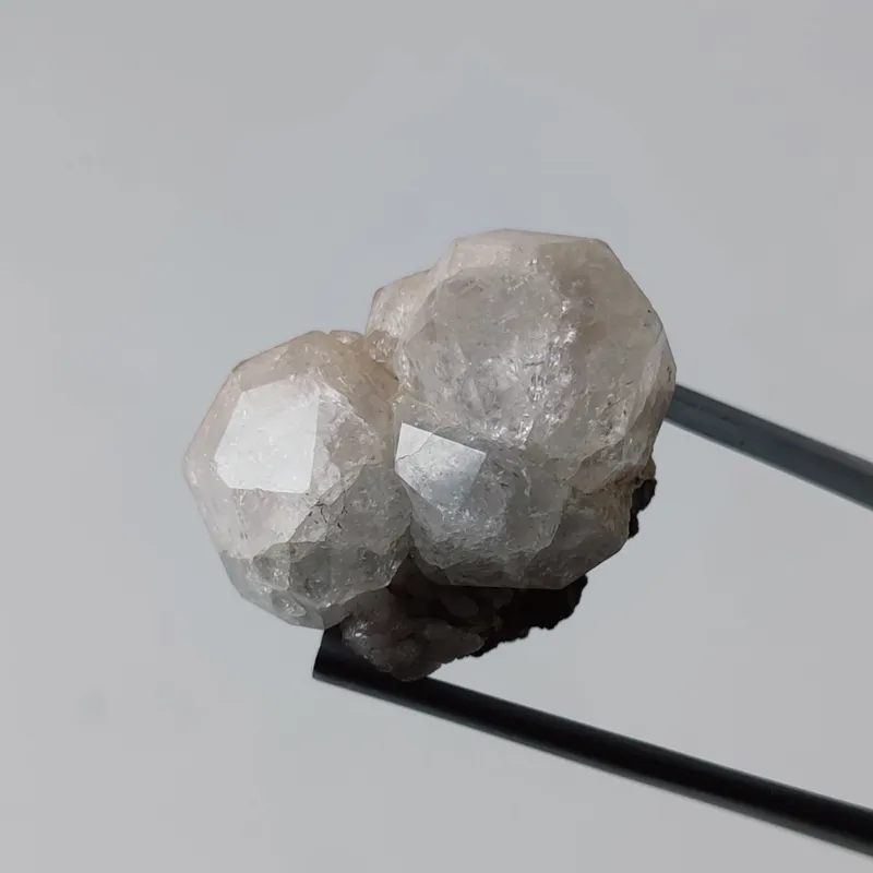 راف سنگ آنالسیم سفید رنگ معدنی و طبیعی