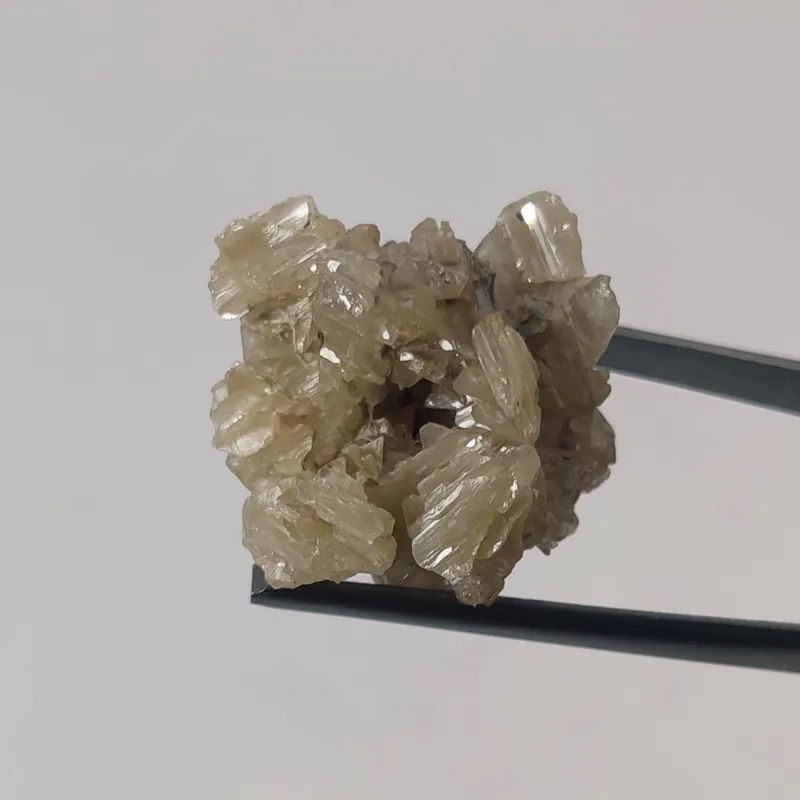 راف سنگ سروزیت غیر داربستی معدنی و طبیعی