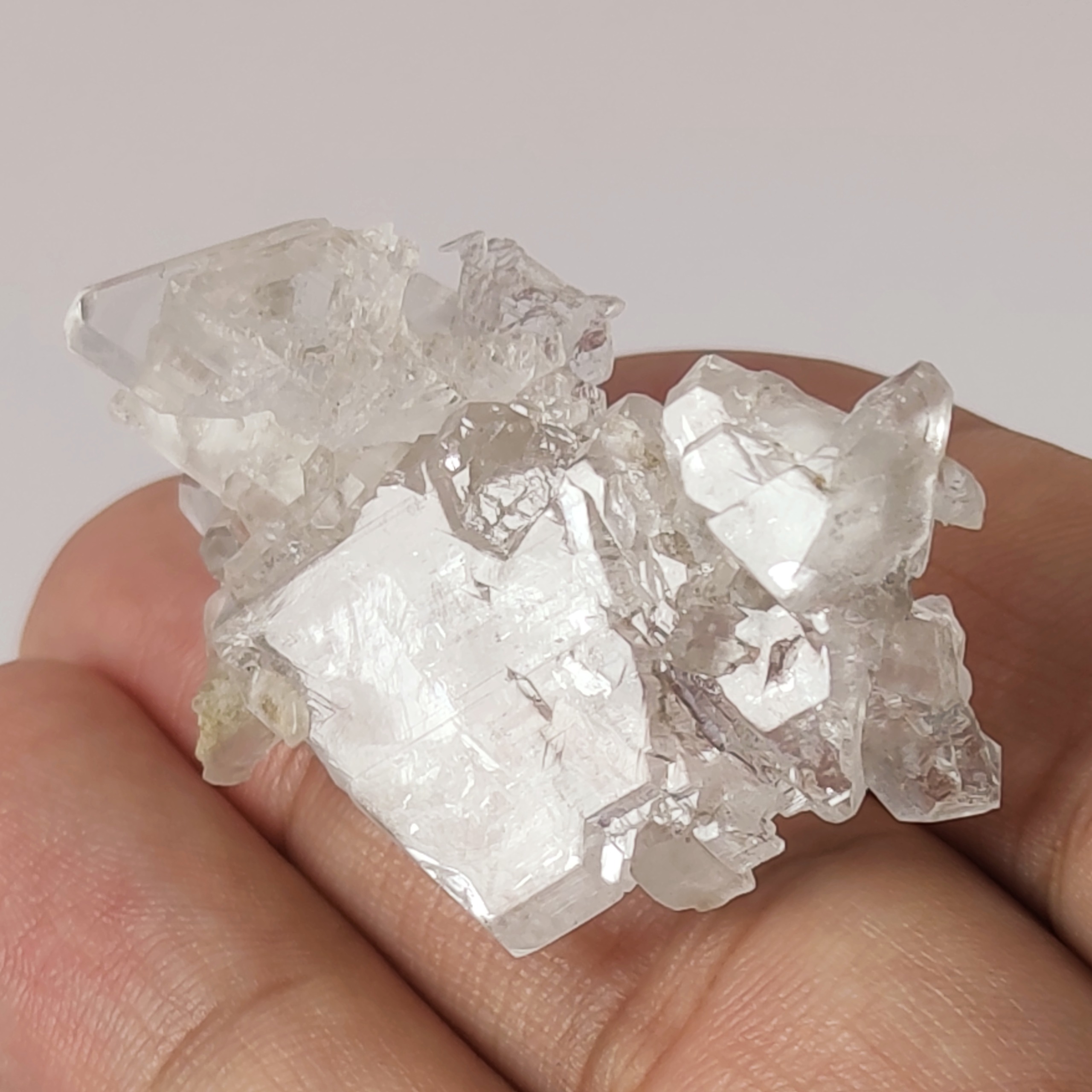 کلاستر سنگ گچ یا ژیپس معدنی و طبیعی