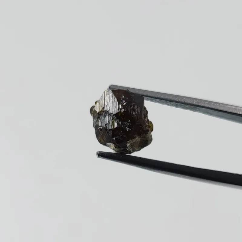راف سنگ گارنت گروسولار و آندرادیت معدنی و طبیعی