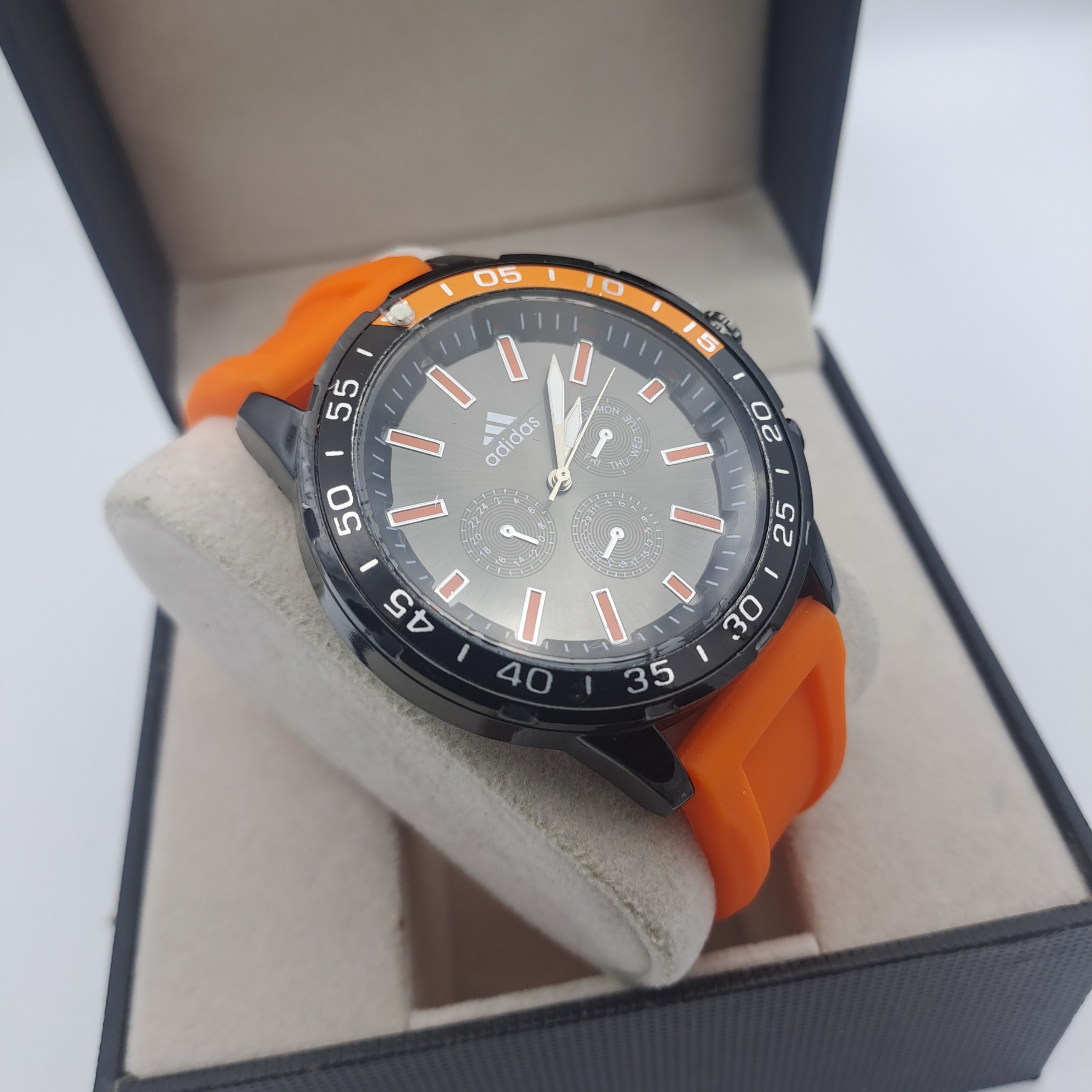 ساعت ادیداس اسپرت بند پیو