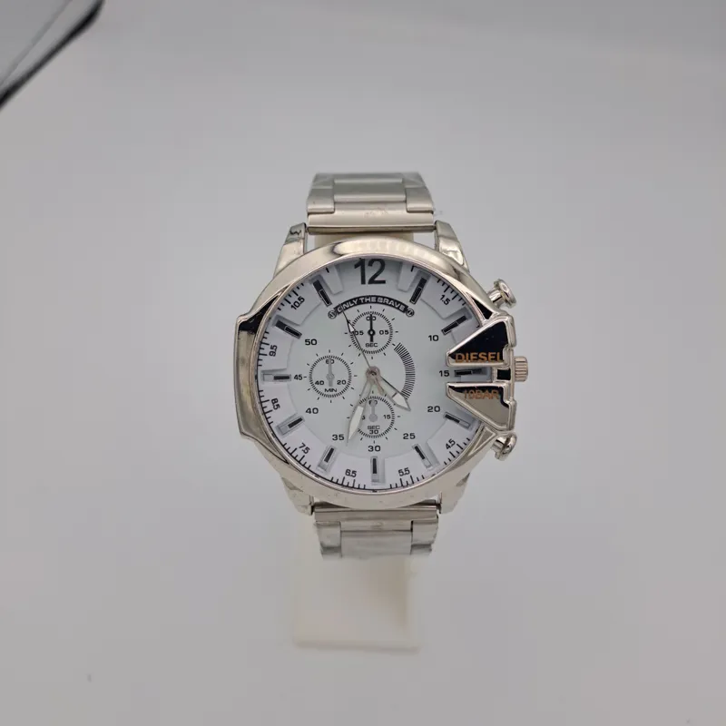 ساعت دیزل شاخ دار  نقره ای سفید خاص