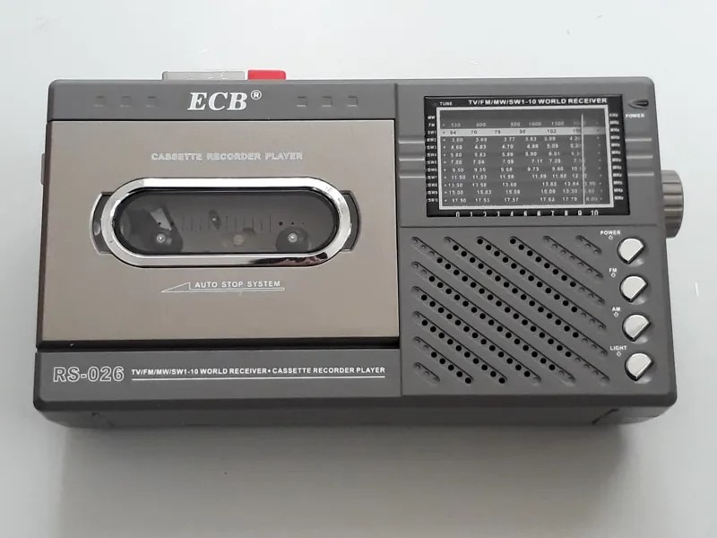 رادیو ضبط و پخش و رادیو ECB (توضیح)